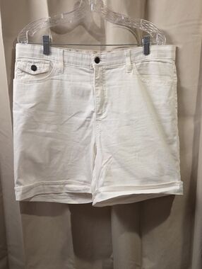 Casual White Cotton Blend Shorts Ladies Size 16